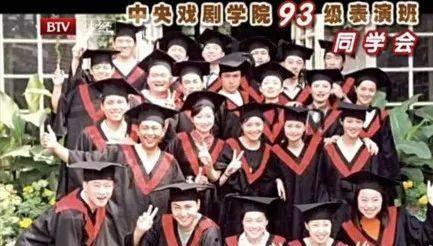 小小红娱乐吃瓜说,揭秘网红圈层吃瓜文化现象