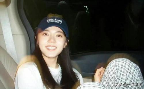娱乐吃瓜大表妹是谁,她是如何成为网络红人的？
