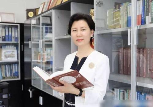 娱乐吃瓜酱大学老师主编