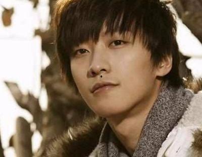 微博吃瓜娱乐圈男明星,娱乐圈男明星微博吃瓜大揭秘